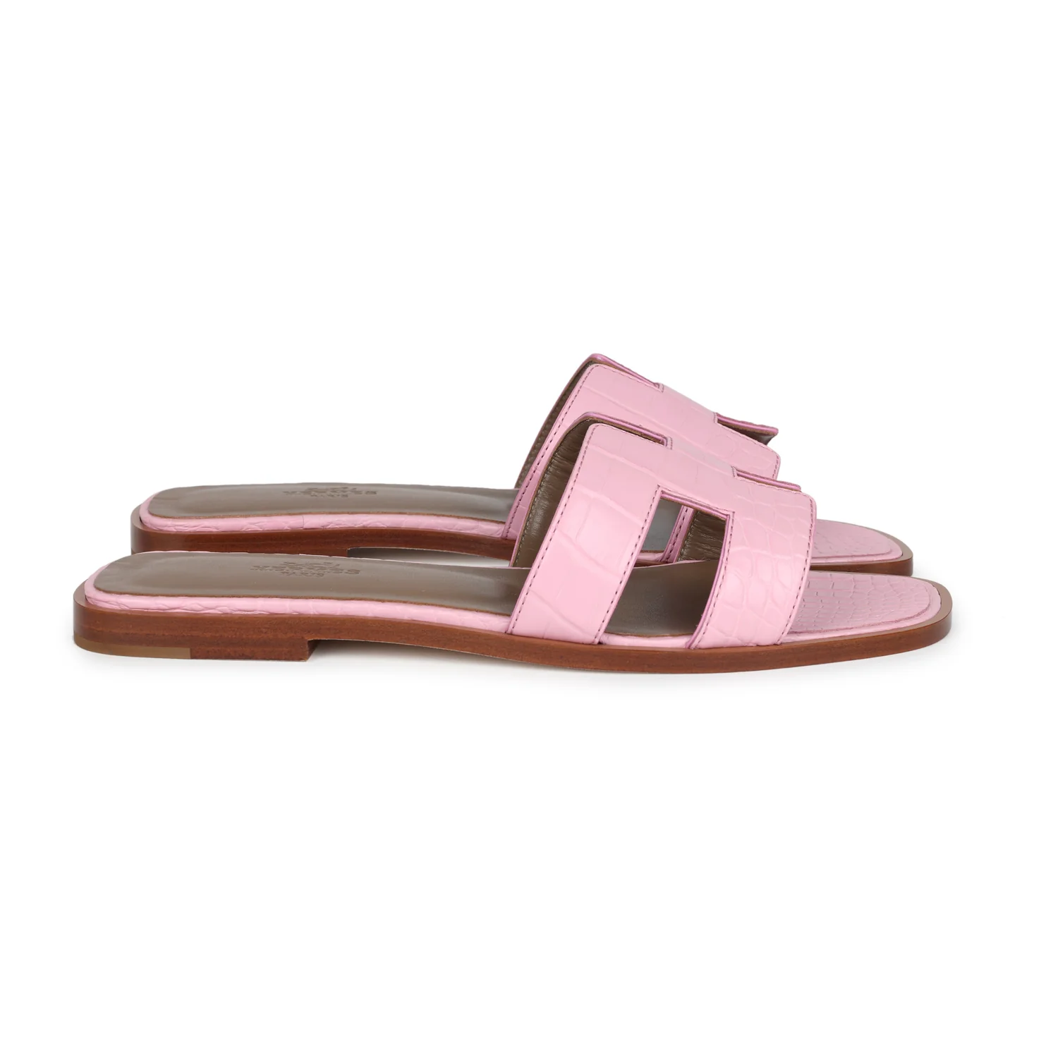 Hermès Oran Sandals Bubblegum Matte Alligator