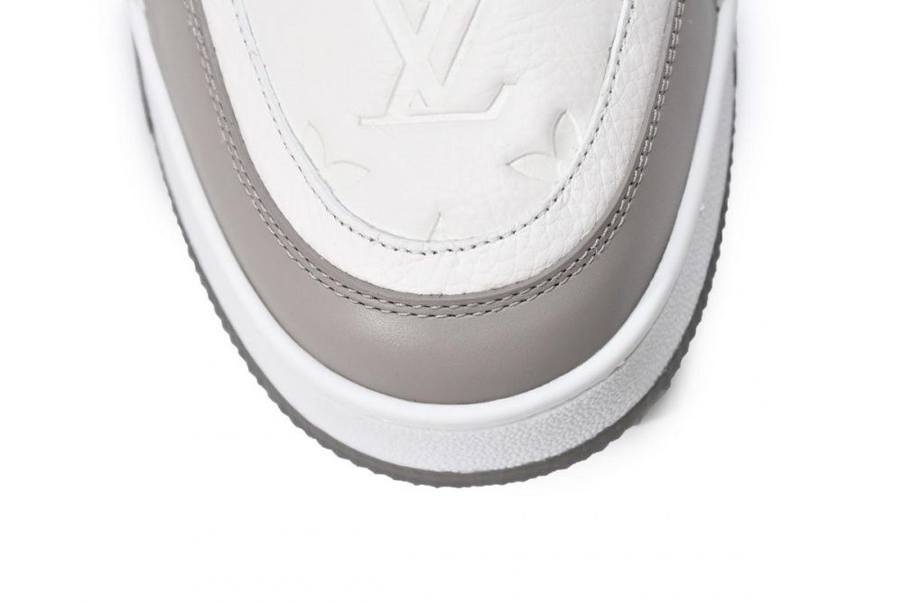 Louis Vuitton Trainer Grey White