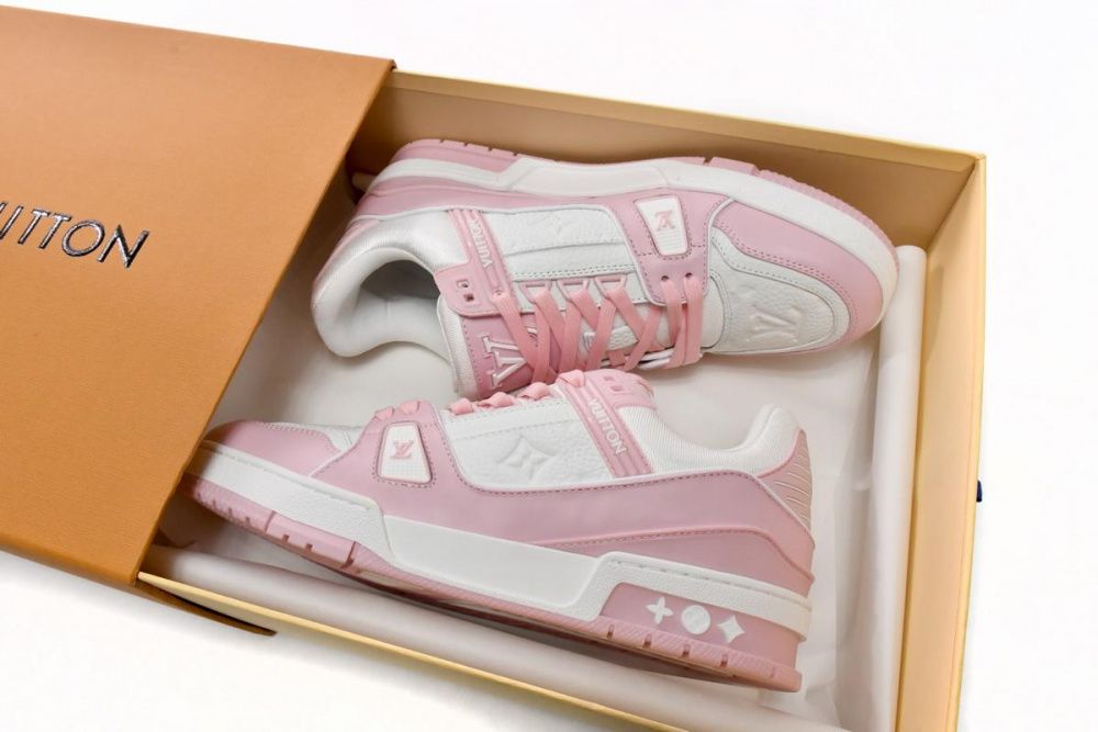 Louis Vuitton Trainer Rose Pink