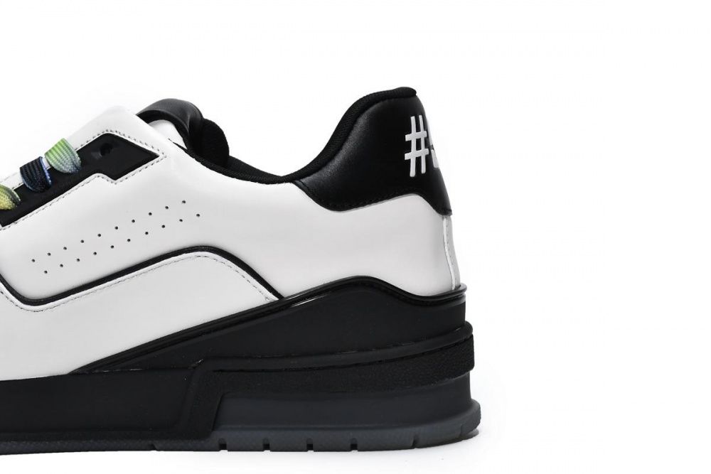 Louis Vuitton Trainer Black and White