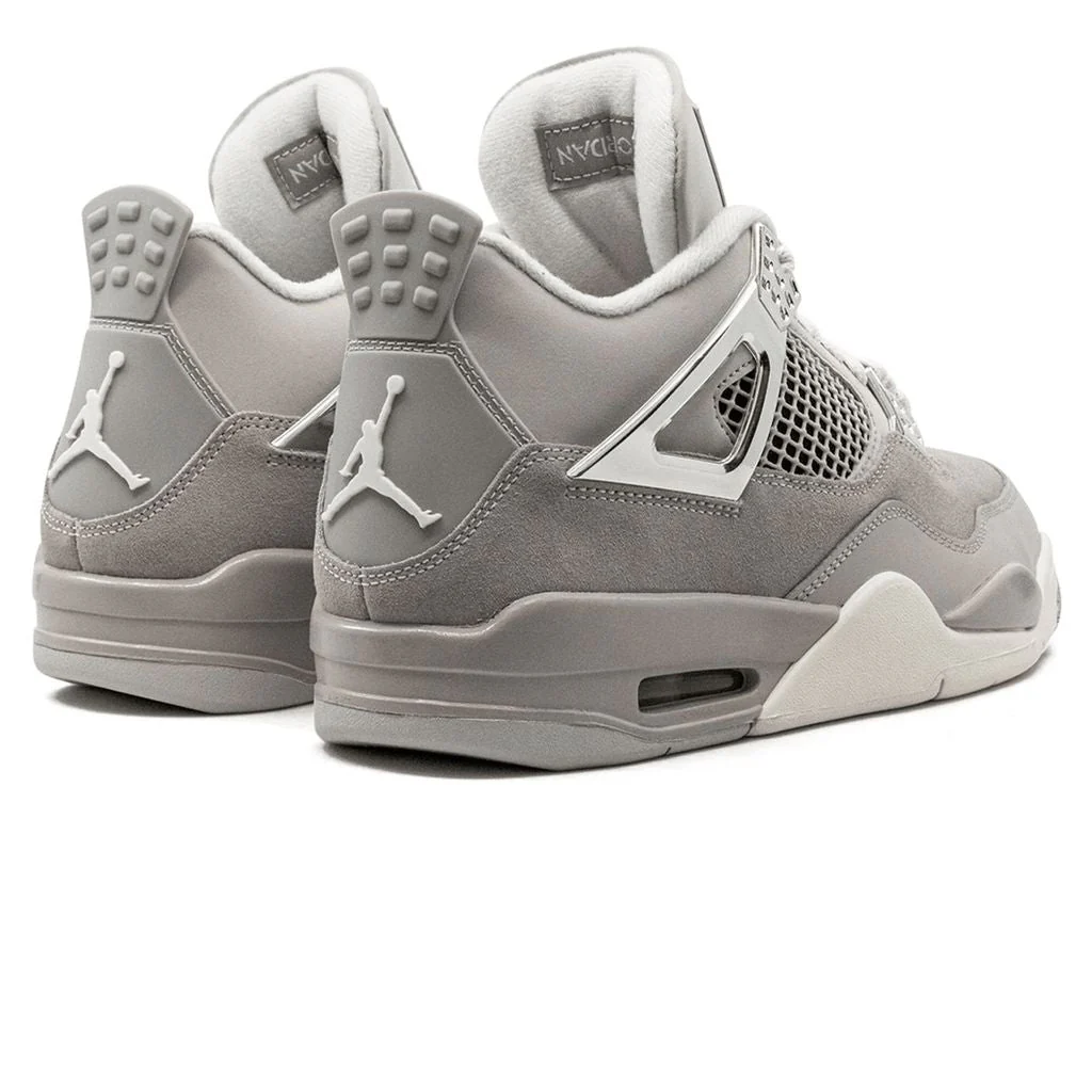 Air Jordan 4 Retro Frozen Moments